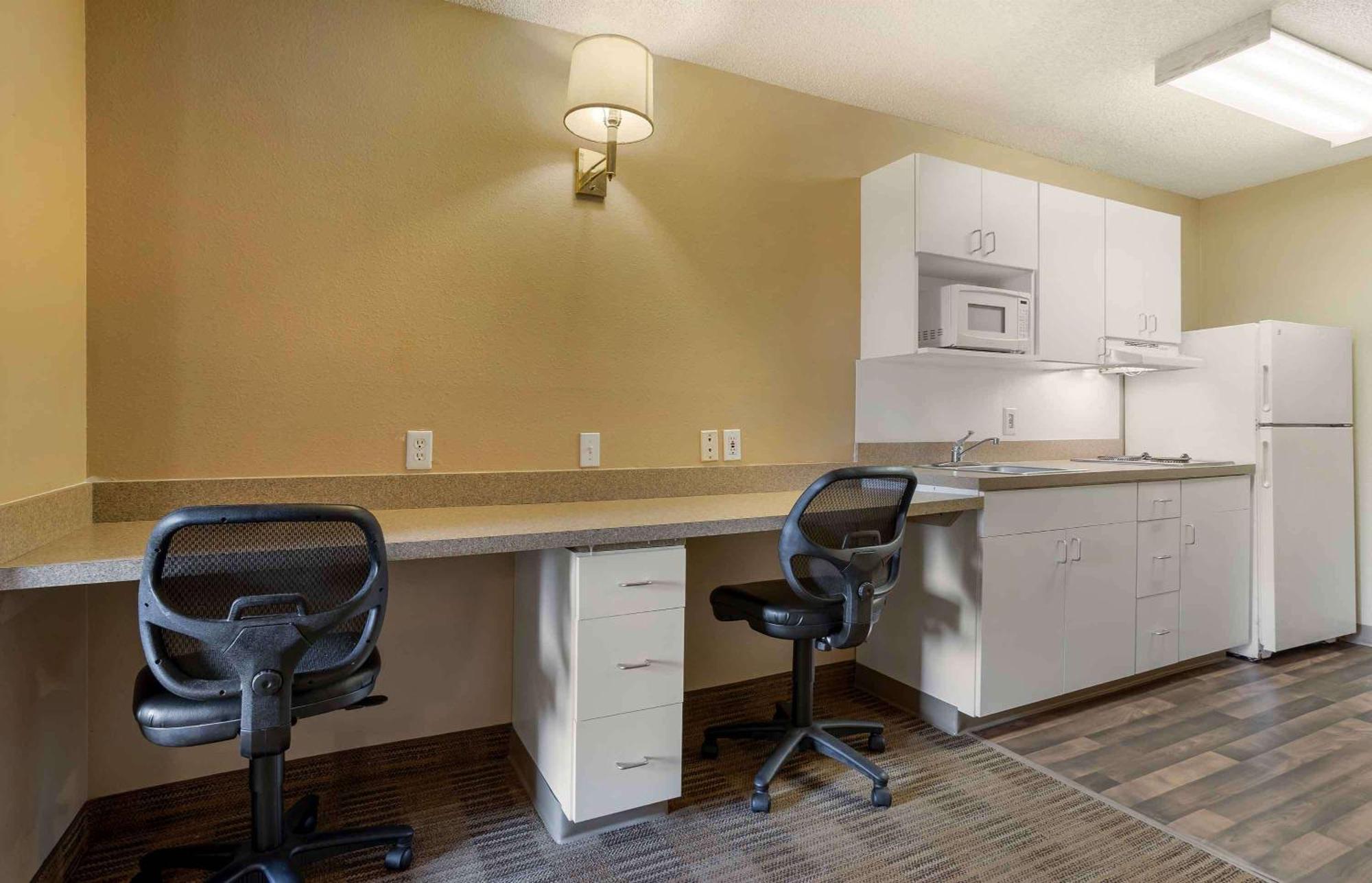 Extended Stay America Select Suites - Houston - Sugar Land Esterno foto