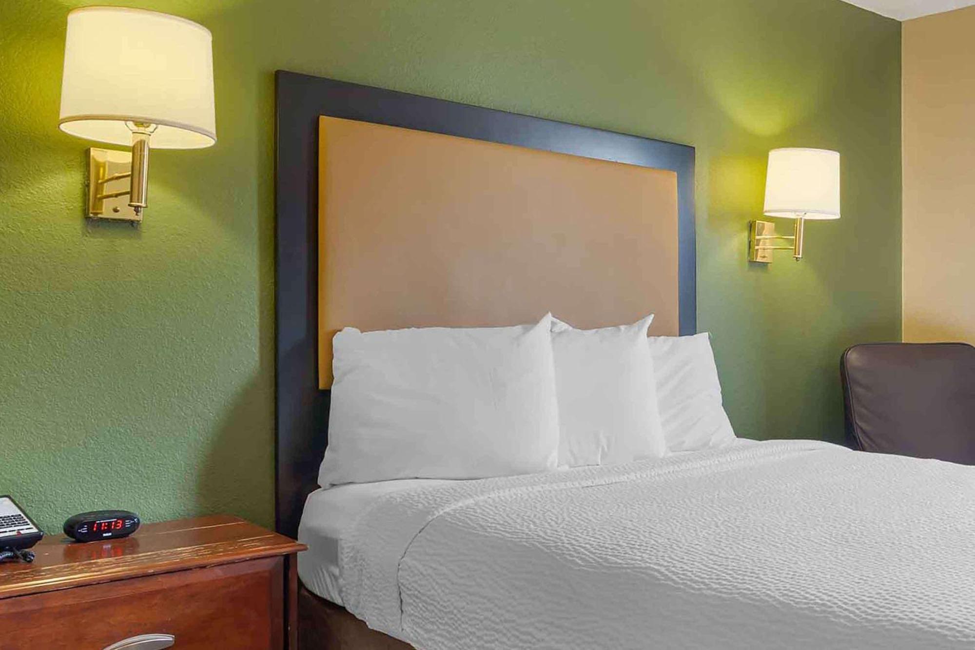 Extended Stay America Select Suites - Houston - Sugar Land Esterno foto